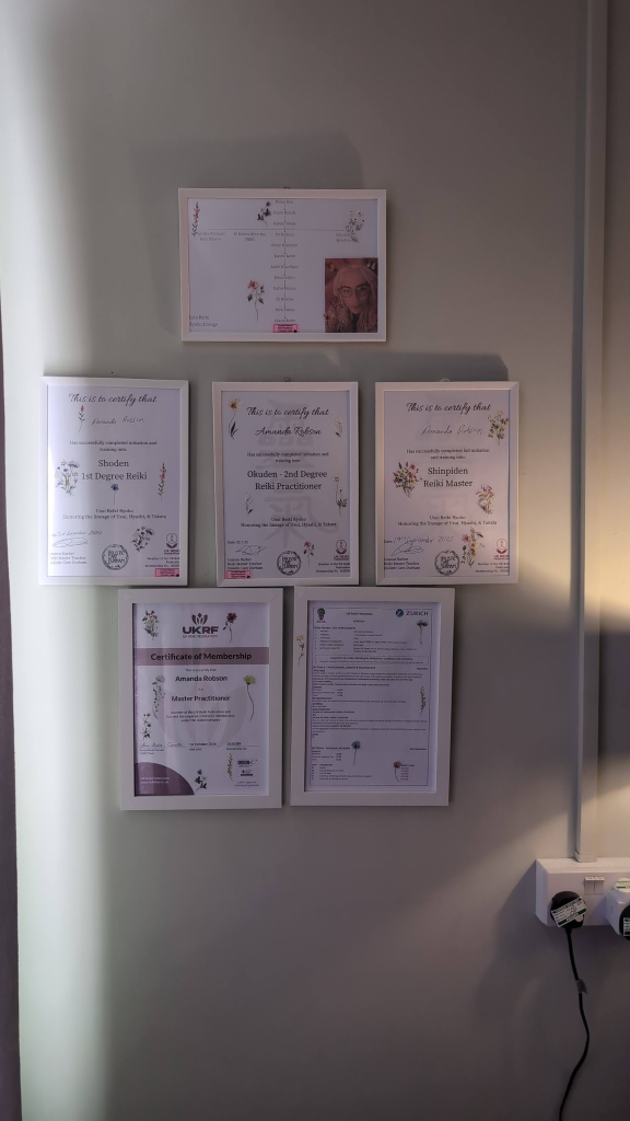 Amanda Robson's Reiki Master qualifications and certificates